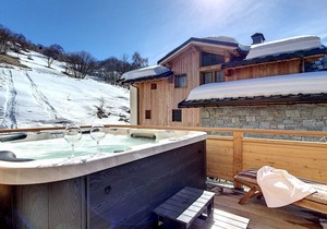 Luxury chalet with spa and sauna in Bettaix - 12 pax in Saint-Martin-de-Belleville-Les Menuires