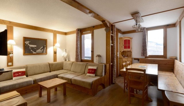 150m from resort center, 1st floor, balcony, tv, ski locker, 76m², Montchavin La Plagne in Bellentre