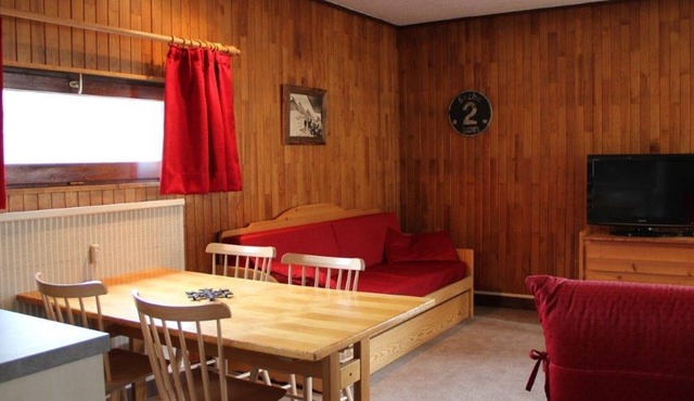 Charming 2-room in Tignes, 100m from slopes, South/West balcony in Tignes